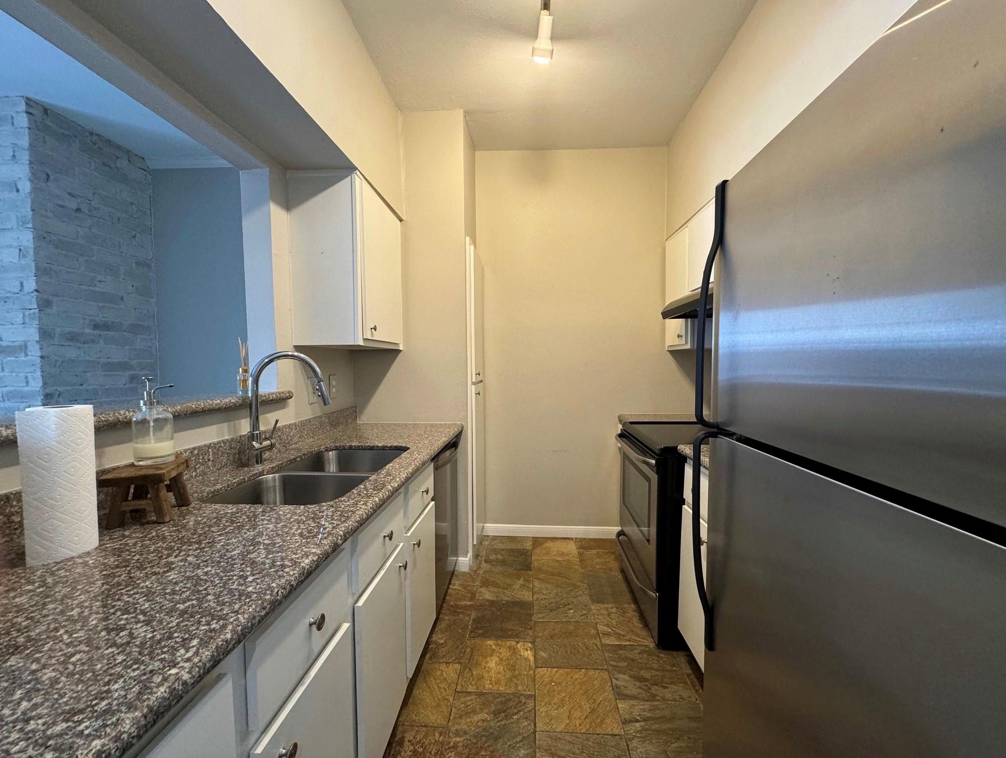 2001 Bering Drive 7E