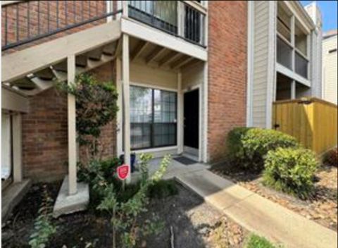 Photo of 2001 Bering Drive #7E, Houston, TX 77057 (MLS # 36883602)