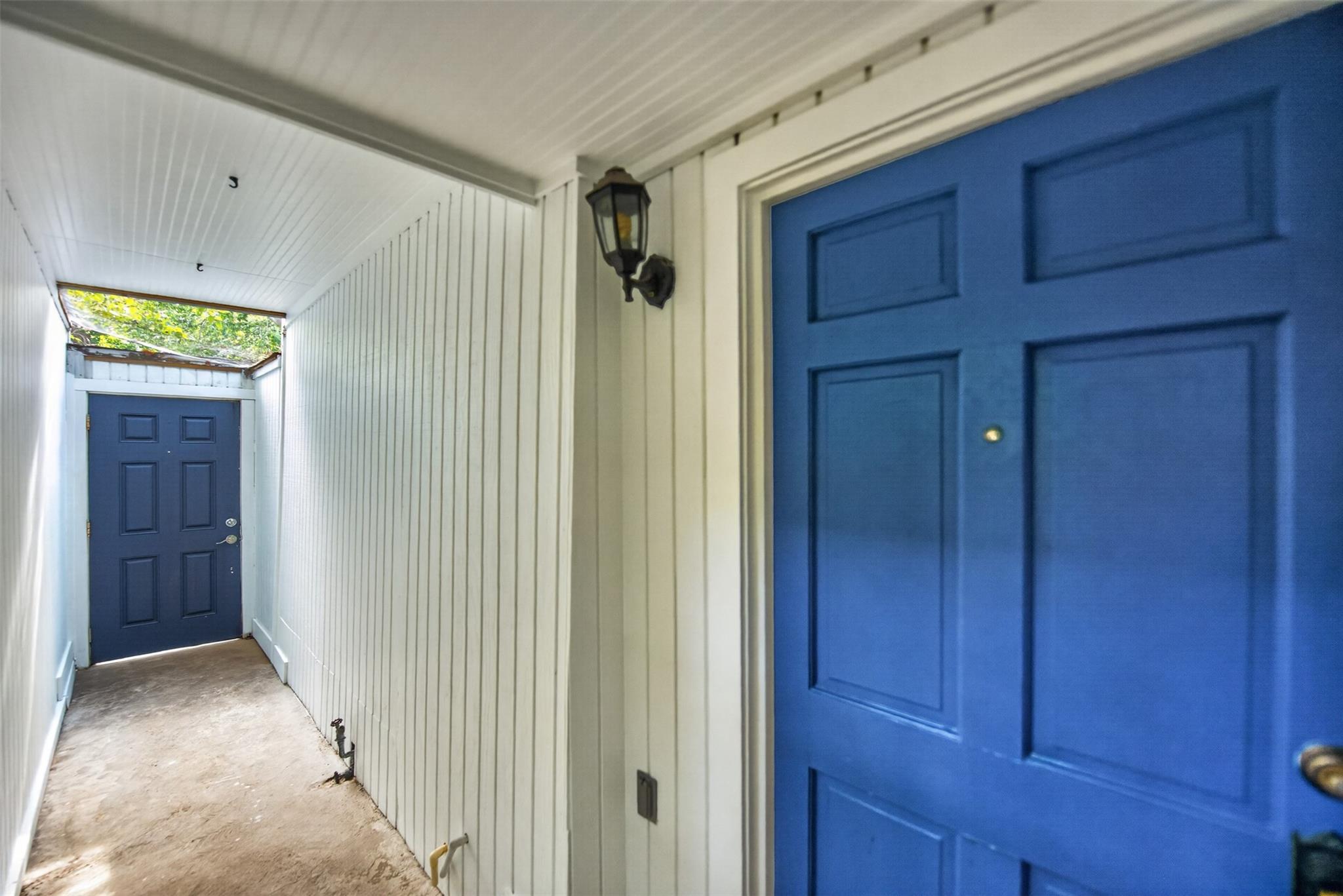 2106 Van Buren Street