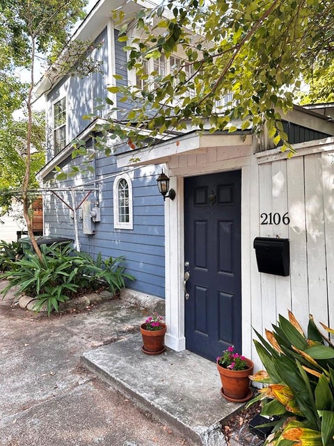 Photo of 2106 Van Buren Street, Houston, TX 77006 (MLS # 36777322)