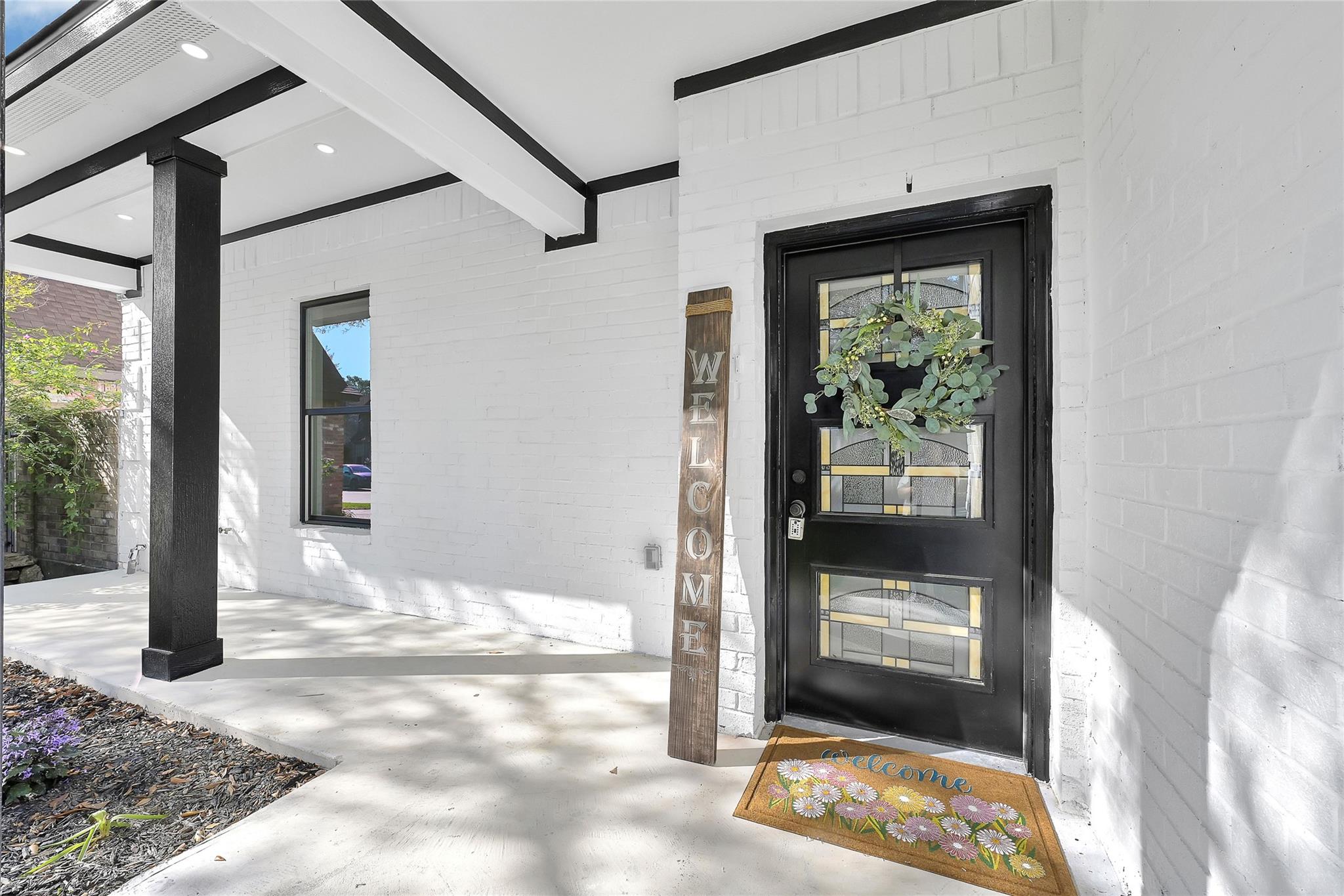 9026 Lawncliff Lane