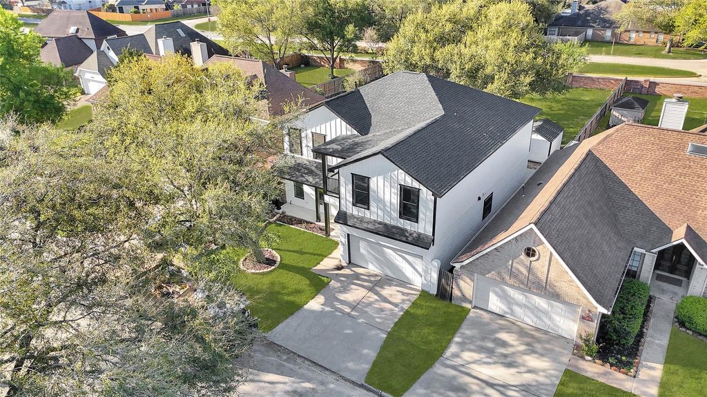 Photo of 9026 Lawncliff Lane, Houston, TX 77040 (MLS # 4039963)