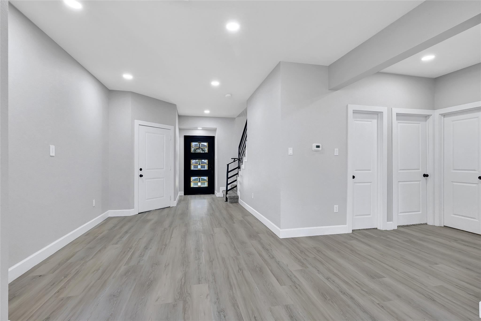 9026 Lawncliff Lane