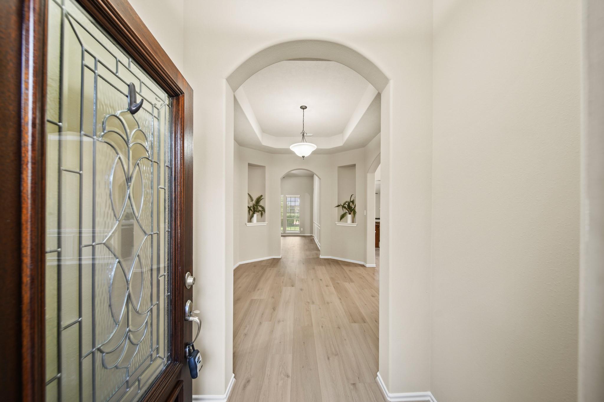 1915 Stable Stone Lane
