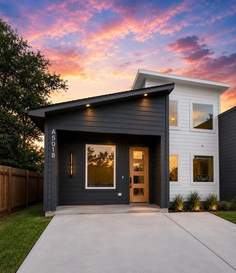 Photo of 5018 Dieppe Street, Houston, TX 77033 (MLS # 40484352)