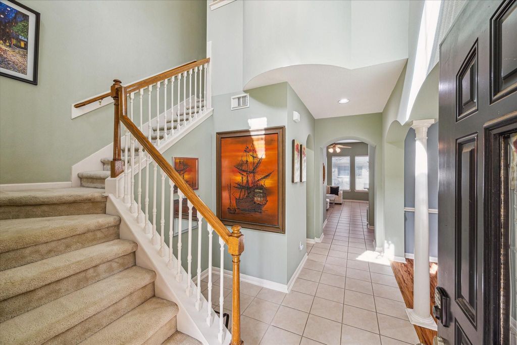 Photo of 2403 Clippers Square, Houston, TX 77058 (MLS # 62711815)