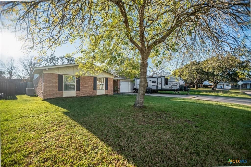 Photo of 535 Travis Street, Port Lavaca, TX 77979 (MLS # 67642648)