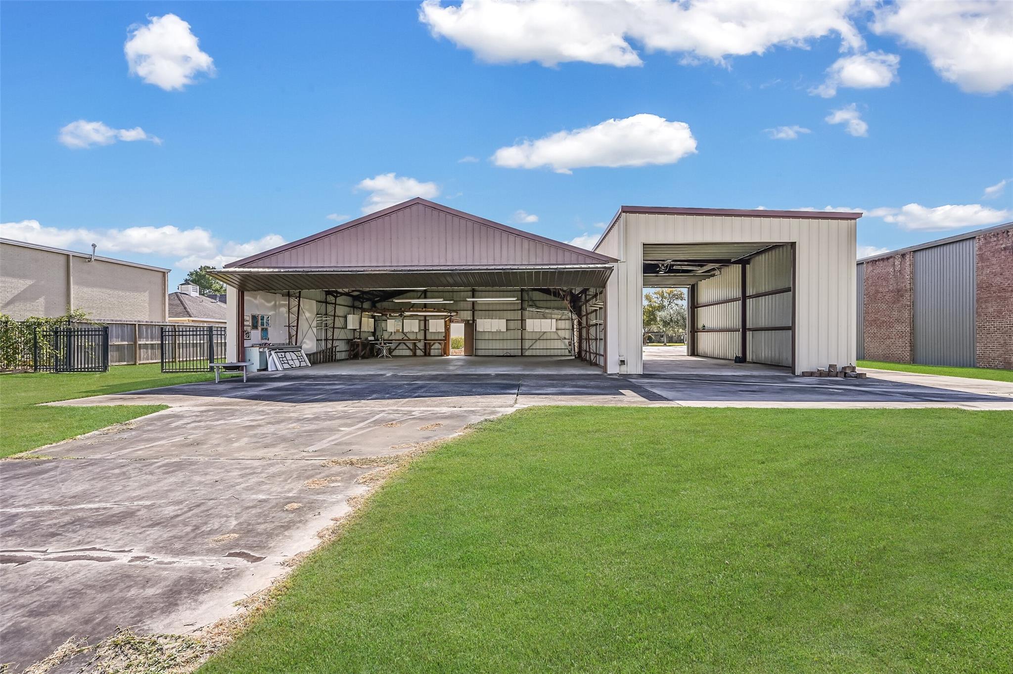 2105 Airline Drive
