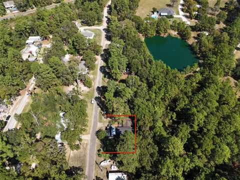Photo of 458 Rain Forset Road, Onalaska, TX 77360 (MLS # 51441262)