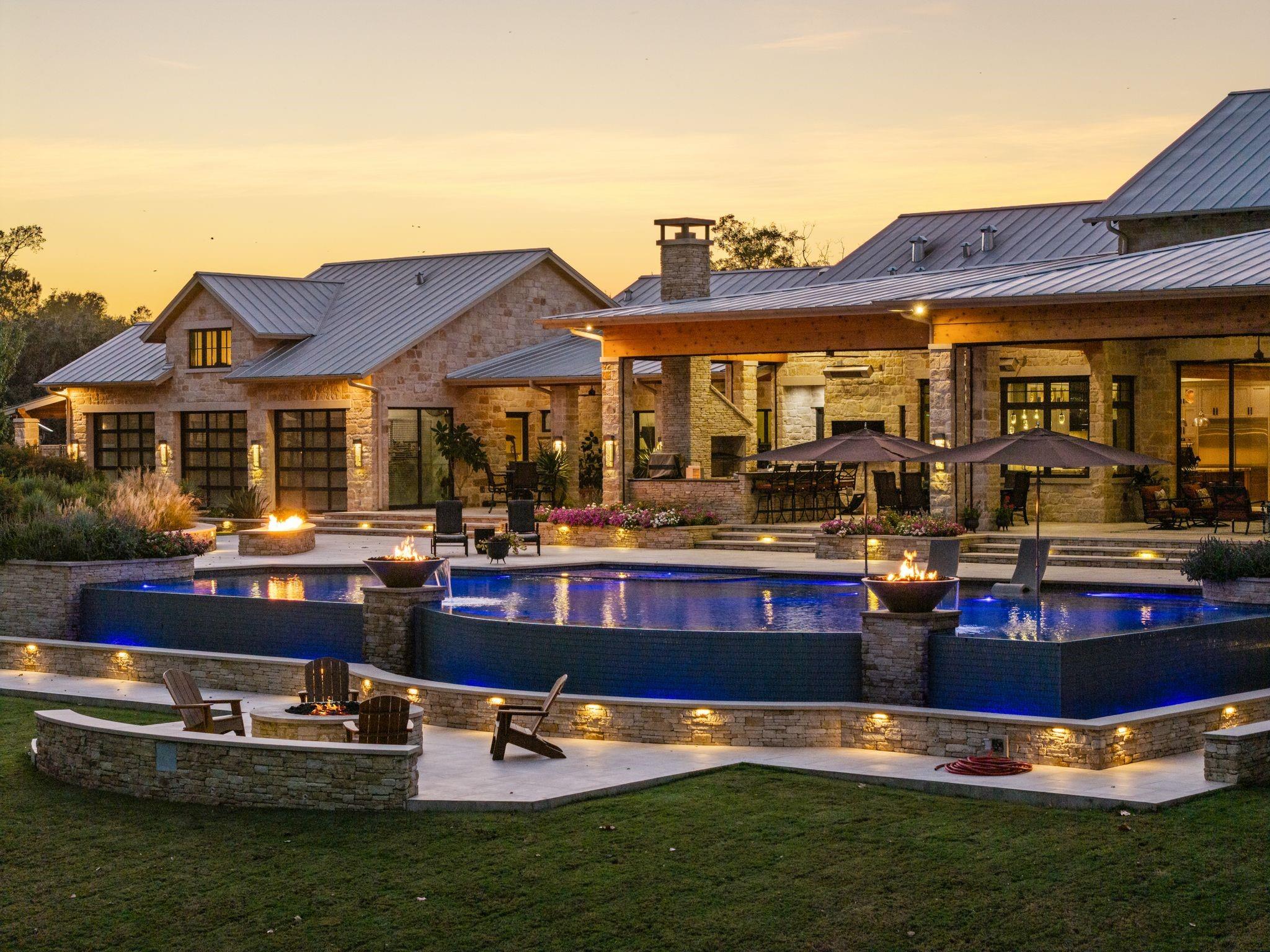 3401 Pueblo Viejo Lane