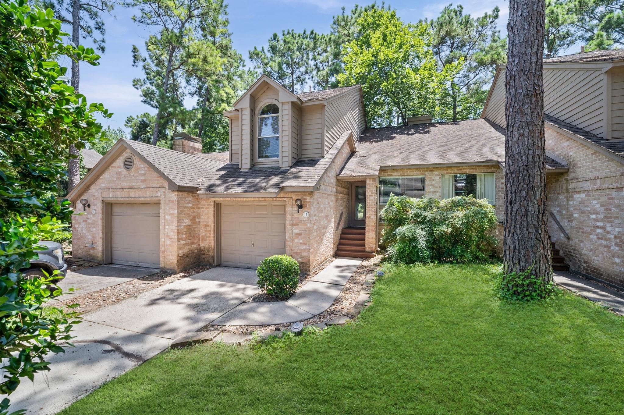 13 Lakeridge Drive
