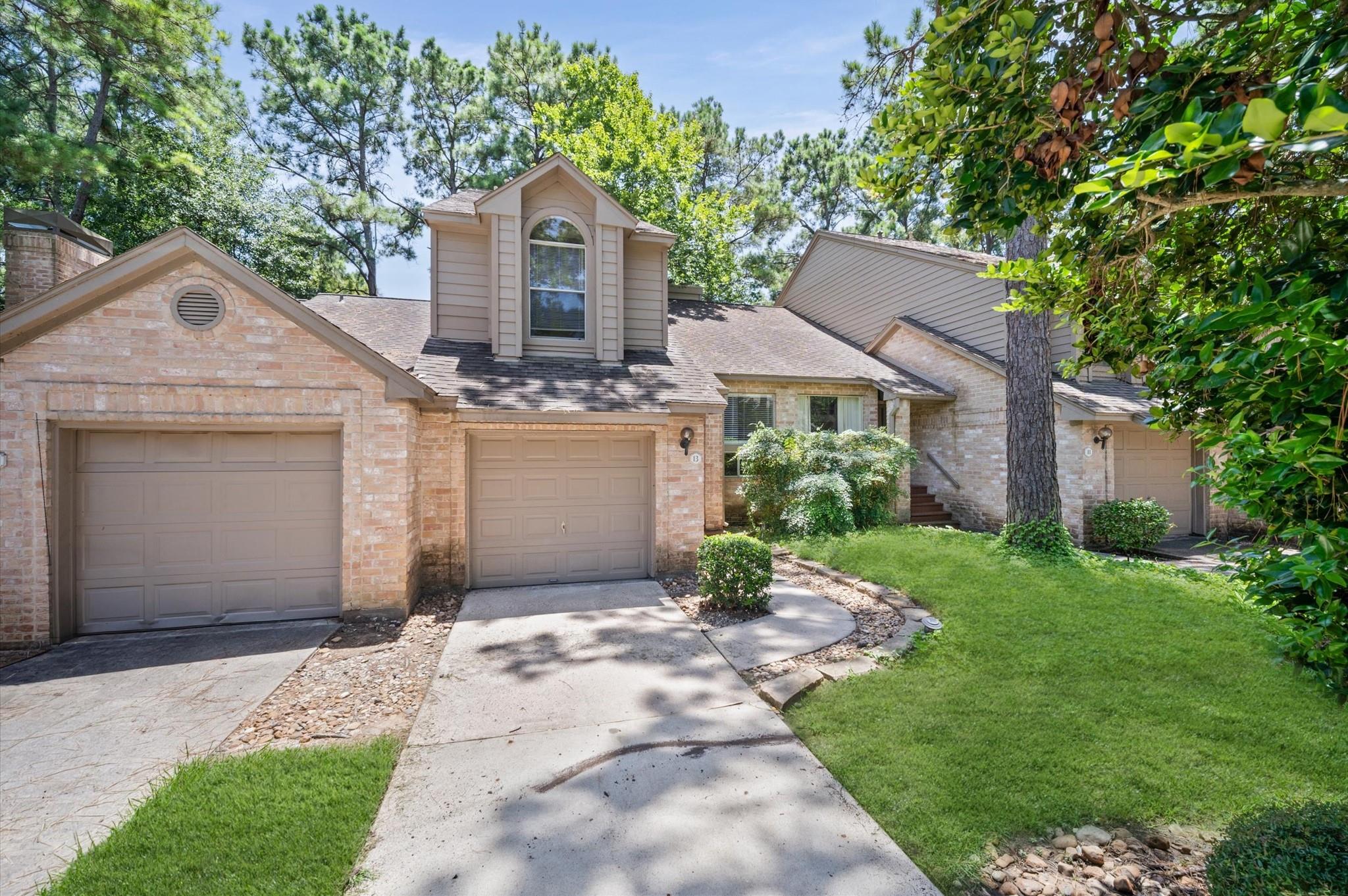 13 Lakeridge Drive