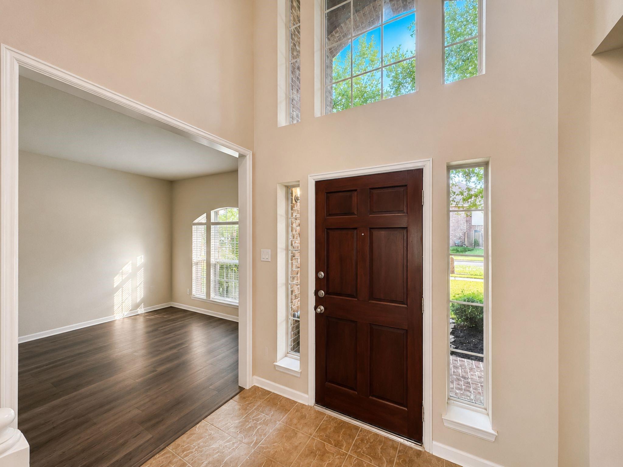 501 Falcon Lake Drive