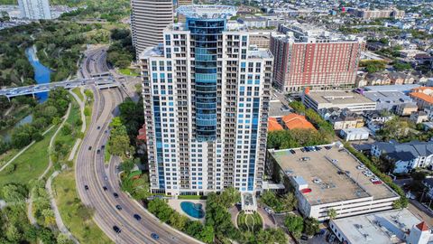 Photo of 3333 Allen Parkway #1303, Houston, TX 77019 (MLS # 11059239)