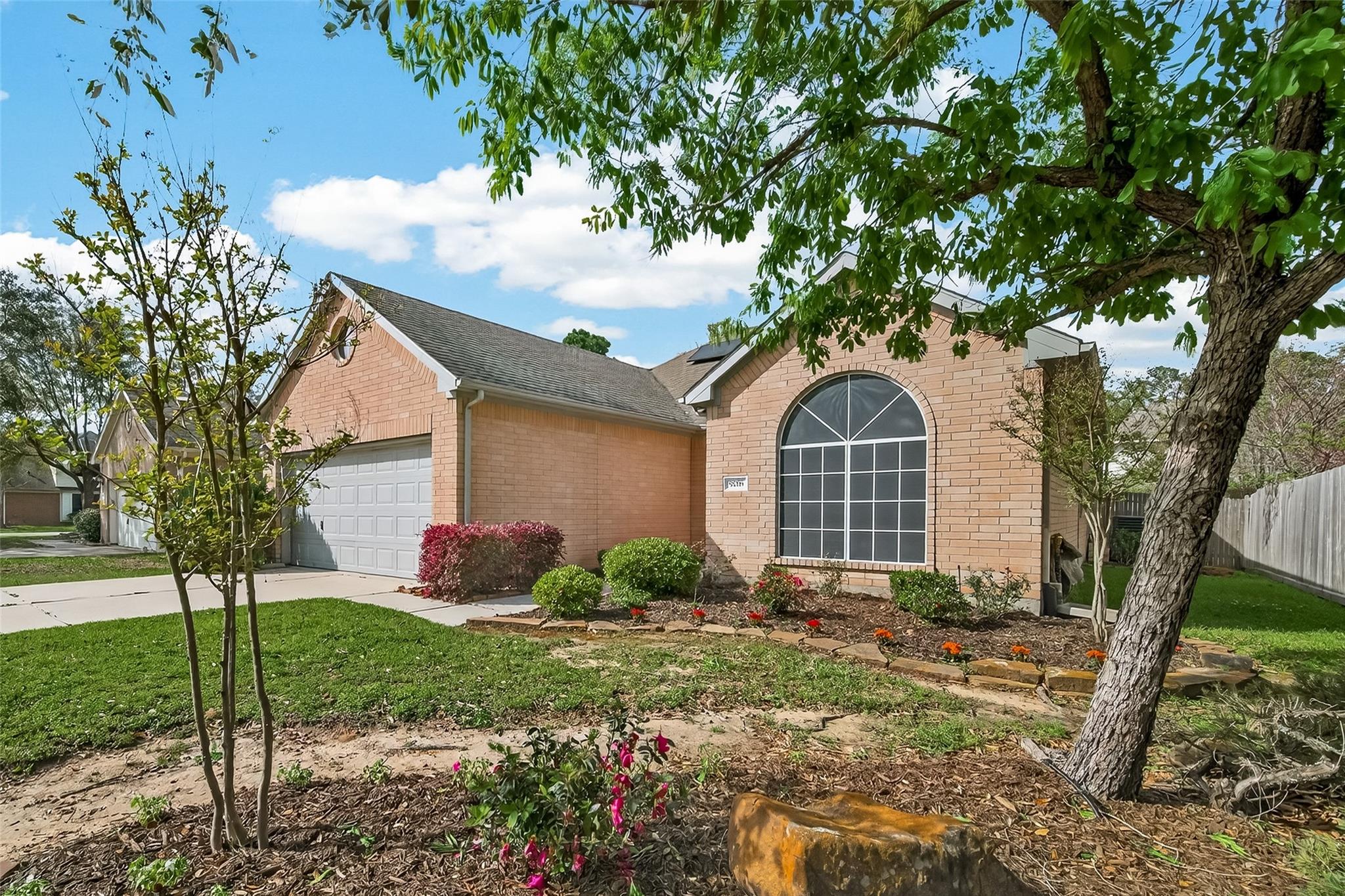 9218 E Lakeside Drive