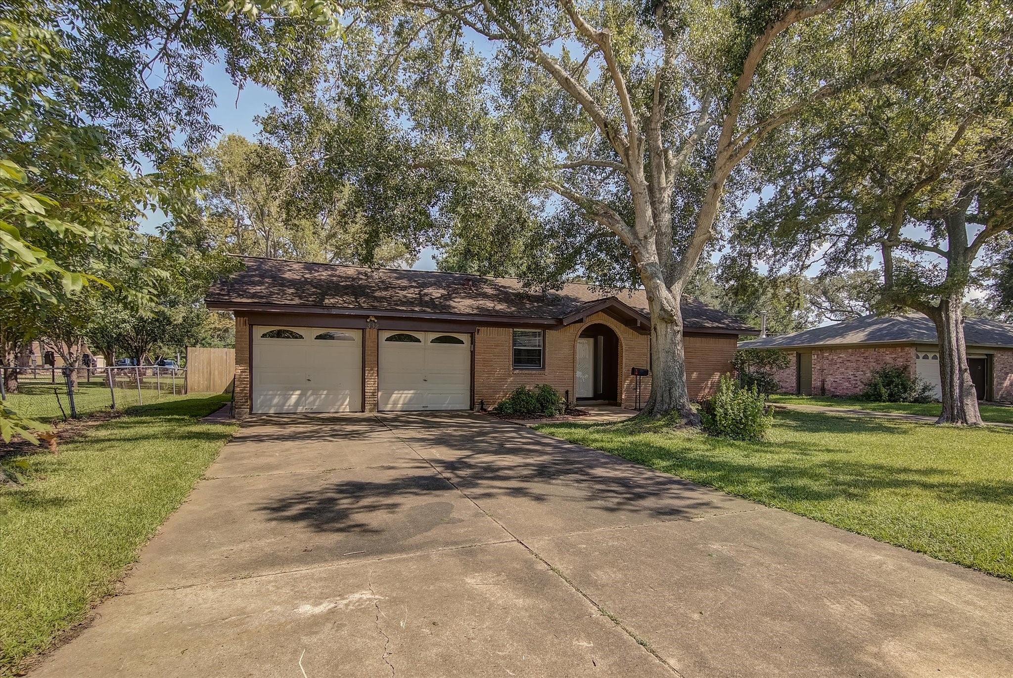 332 Crestwood Street