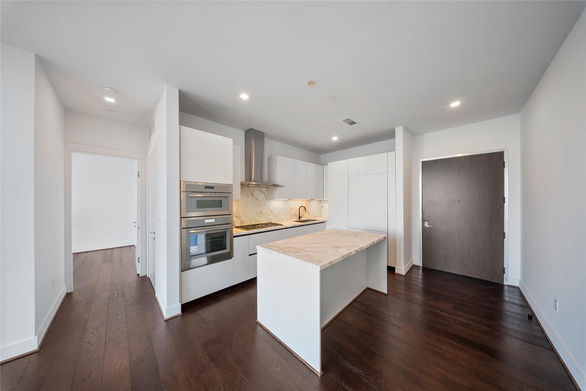 1711 Allen Parkway 1802