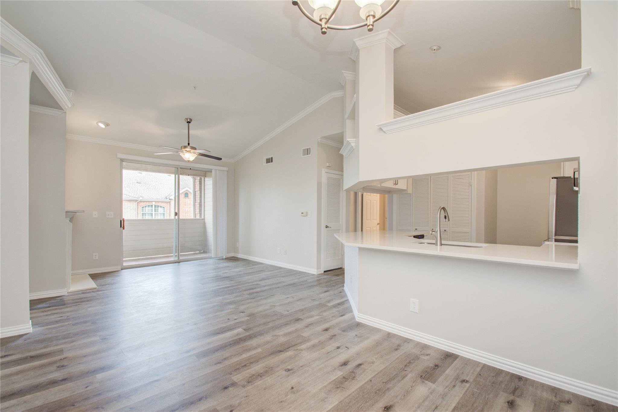 2111 Welch Street A321