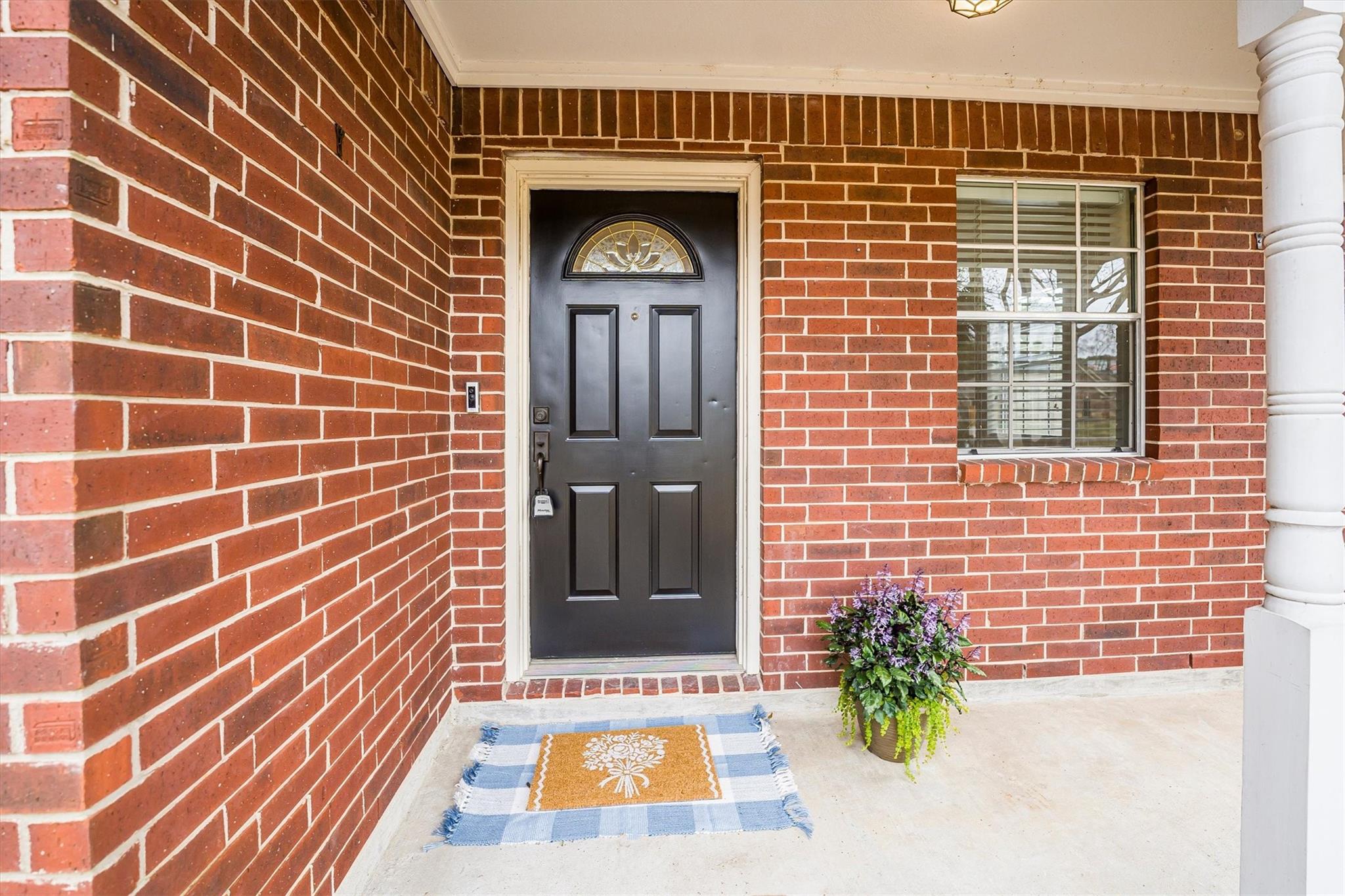 7115 Nickaburr Creek Drive