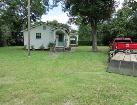 363 W Santa Fe Street Conroe TX 77301