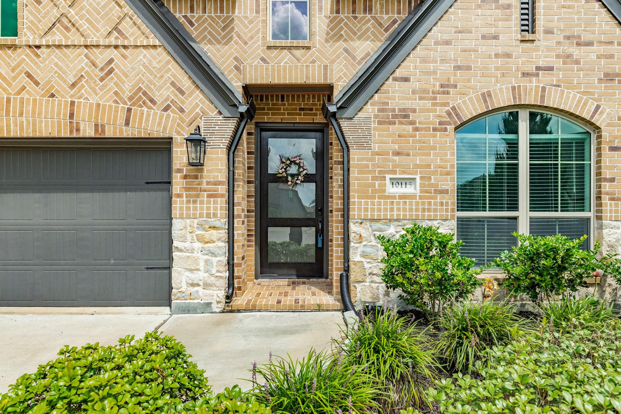10115 Stride Court