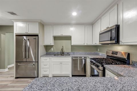 Photo of 5955 Bellfort Street, Houston, TX 77033 (MLS # 69022547) Photo of 5955 Bellfort Street, Houston, TX 77033 (MLS # 69022547)