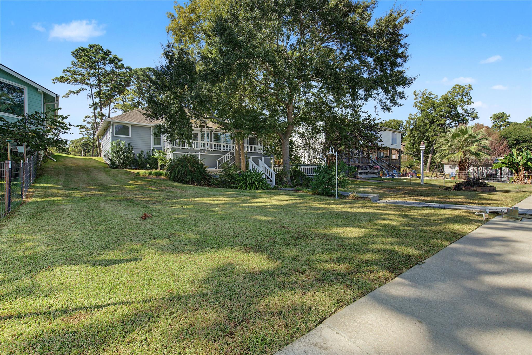341 Sam Houston Loop