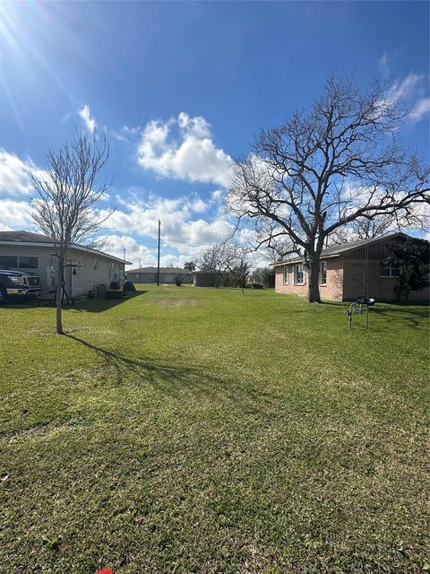 Vacant Land For Sale - S Avenue I<br/> Freeport, TX 77541