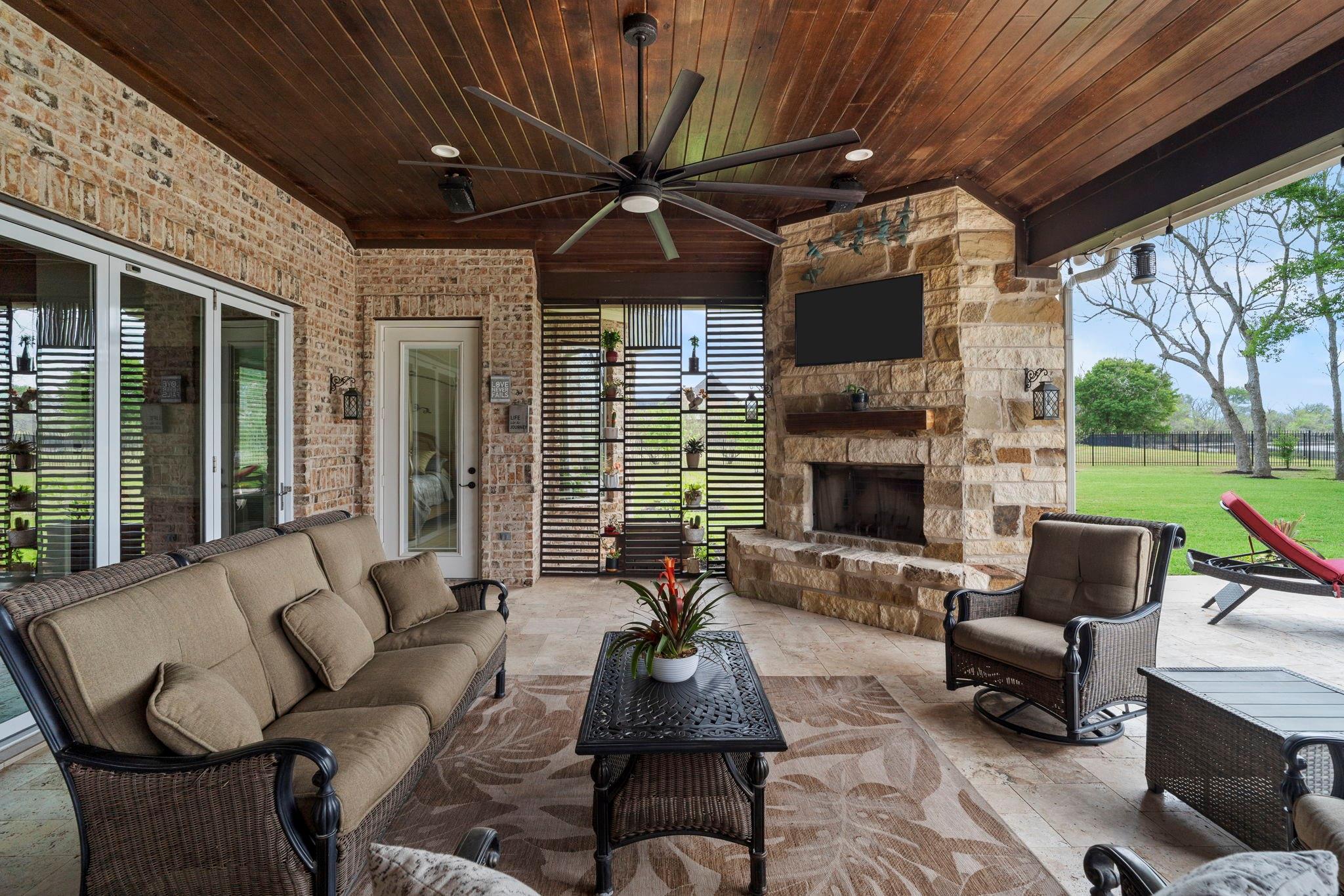 8522 Thornberry Hollow Court