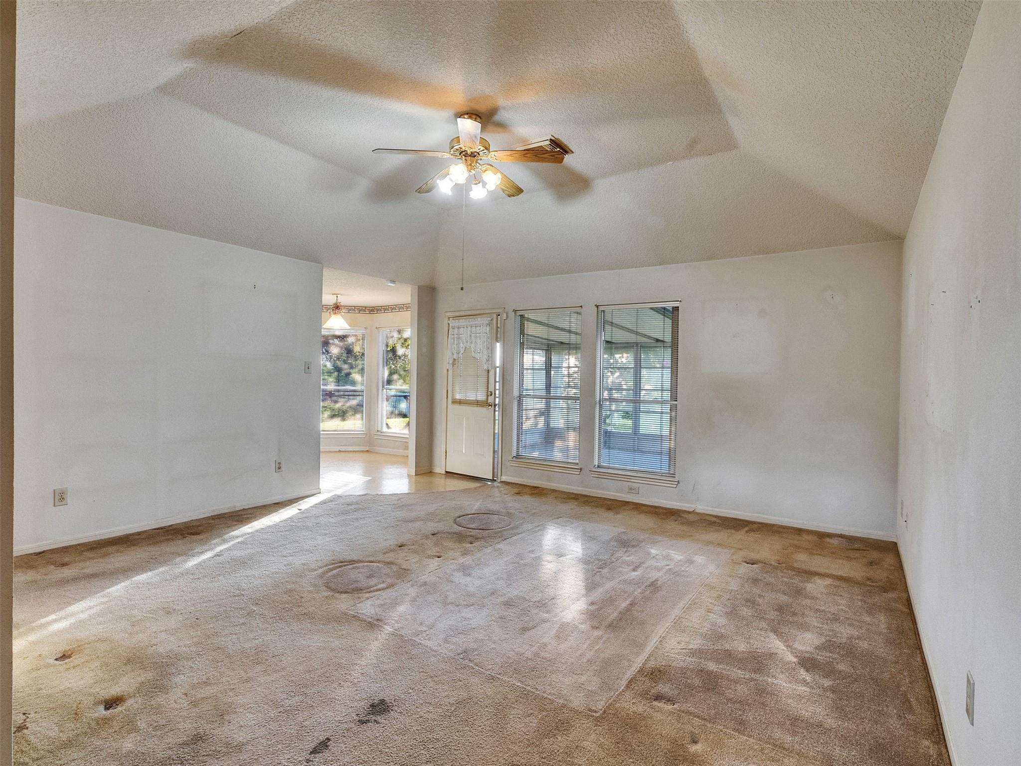 2320 Caroline Street