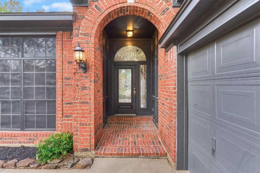 Photo of 15419 Redbud Leaf Lane, Cypress, TX 77433 (MLS # 73921132)