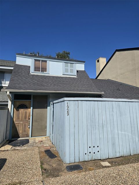 1929 Clipper Court Willis TX 77318