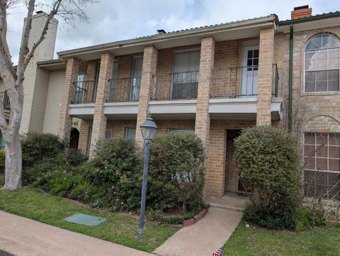 Townhouse For Sale - 3258 Continental Drive<br/> Missouri City, TX 77459