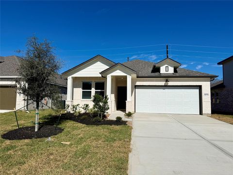 Photo of 4711 Bay Vista Drive, Baytown, TX 77523 (MLS # 49829342)
