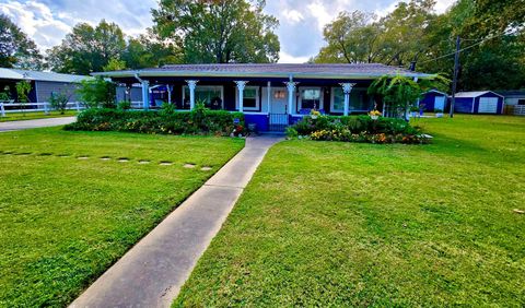 Photo of 263 Miller Road, Livingston, TX 77351 (MLS # 26491094)