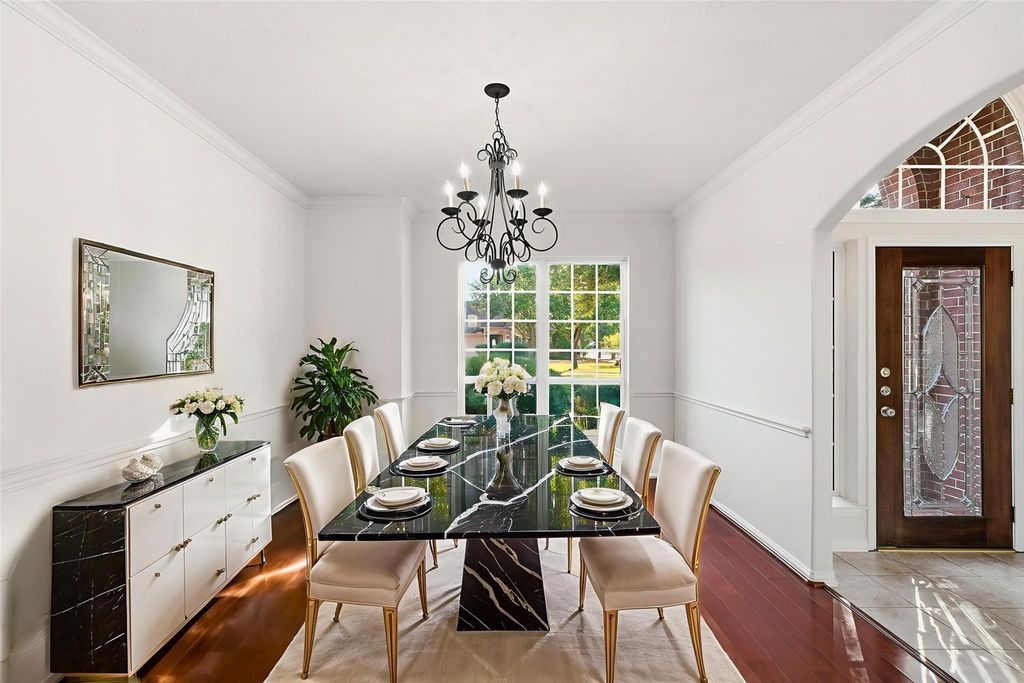 Photo of 6603 Boxwood Bridge, Houston, TX 77041 (MLS # 36265094)