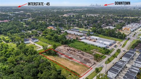 Photo of 5728 Wheatley Street, Houston, TX 77091 (MLS # 66877701)