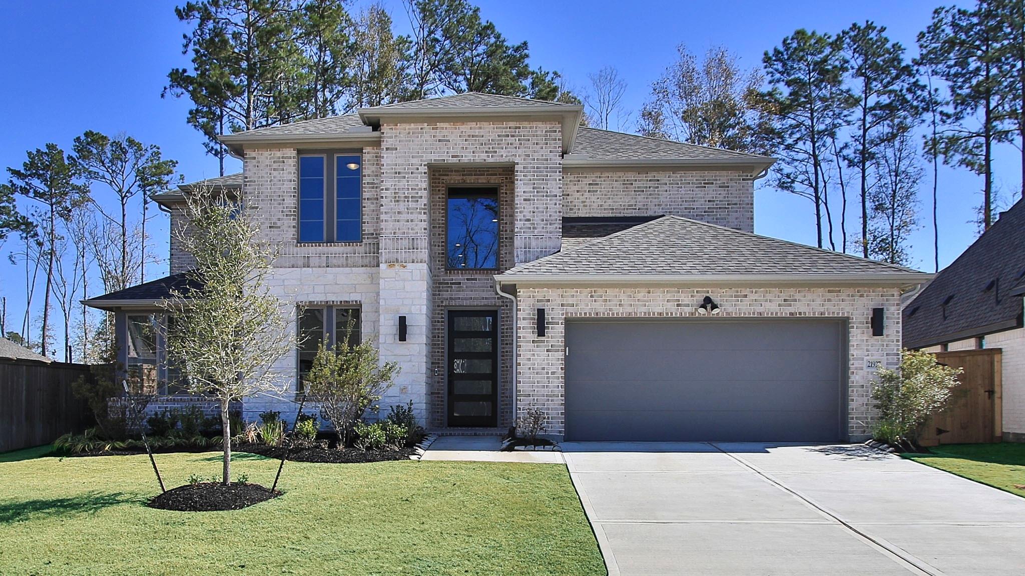 21927 Gateway Arch Drive