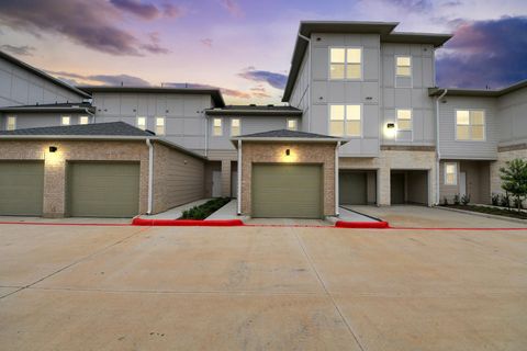 Photo of 2002 Spring Stuebner Road #103, Spring, TX 77389 (MLS # 38260788)