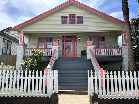 Photo of 819 Broadway Street, Galveston, TX 77550 (MLS # 23291670)