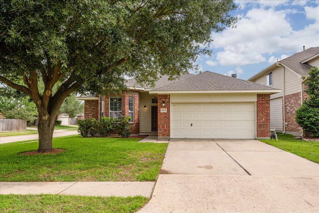 Photo of 20214 Sendera Oaks Lane, Cypress, TX 77433 (MLS # 17693334)