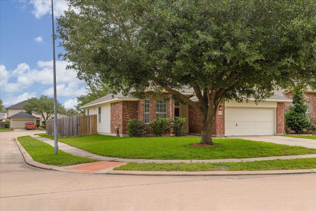 Photo of 20214 Sendera Oaks Lane, Cypress, TX 77433 (MLS # 17693334)