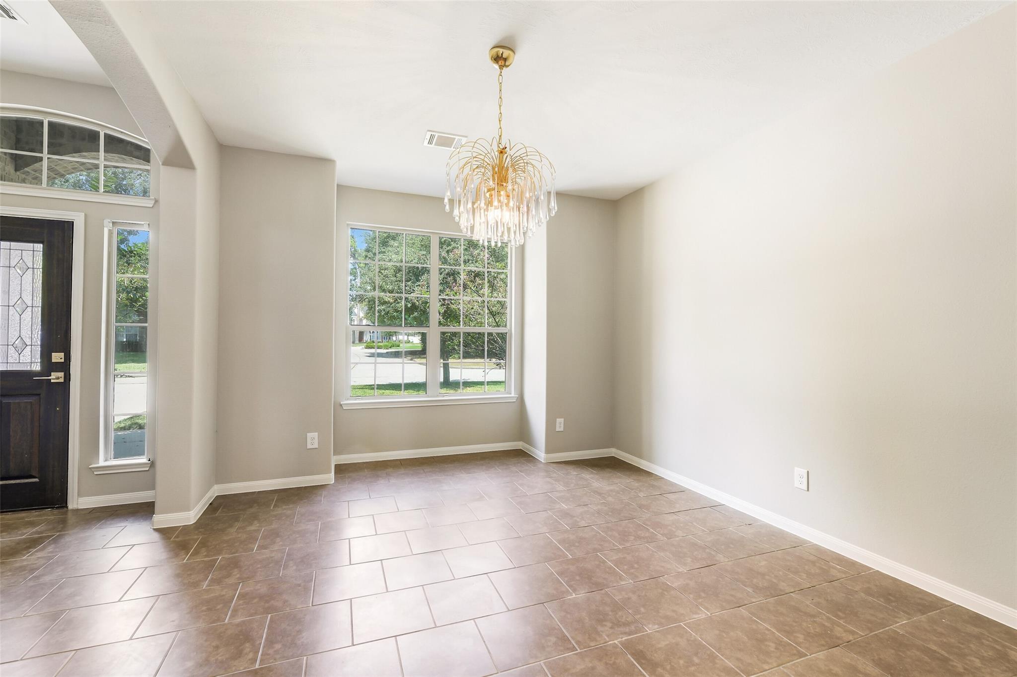 12635 Lakeshore Drive