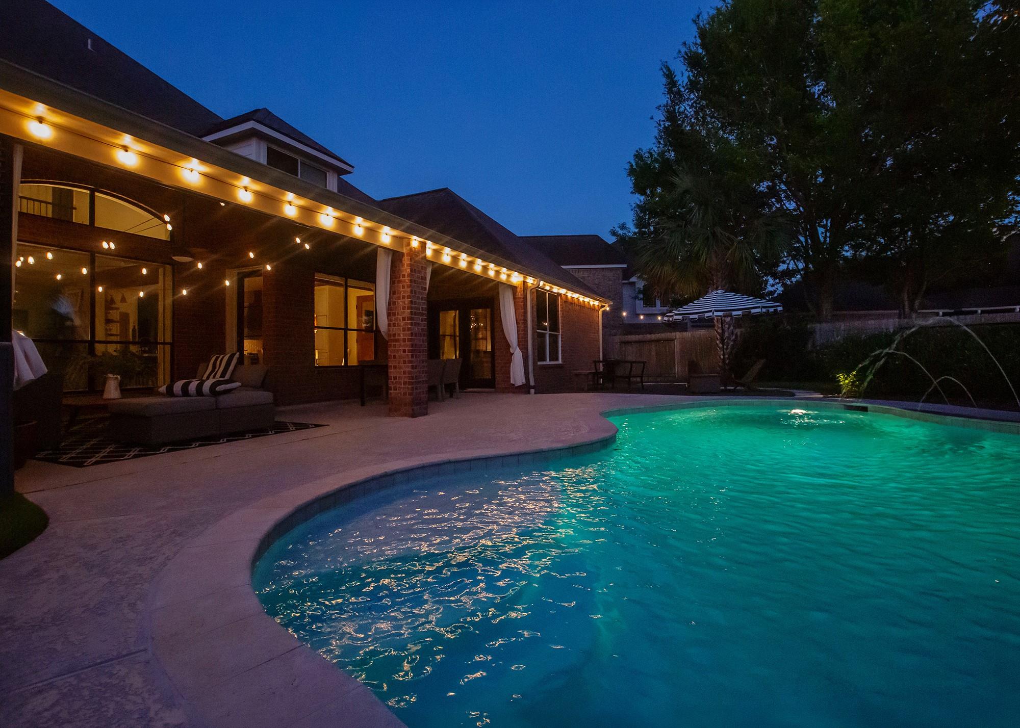 22011 Oakcreek Hollow Ln