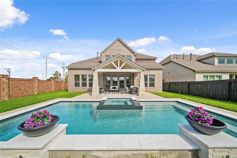 Photo of 13113 Wintery Tide Drive, La Marque, TX 77568 (MLS # 18470473) Photo of 13113 Wintery Tide Drive, La Marque, TX 77568 (MLS # 18470473)