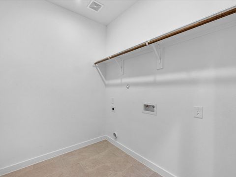Tiny photo for 5201 Kenilwood Dr Dr #B, Houston, TX 77033 (MLS # 25085147)
