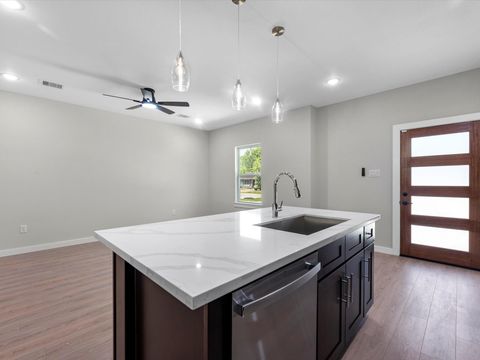 Tiny photo for 5201 Kenilwood Dr Dr #B, Houston, TX 77033 (MLS # 25085147)