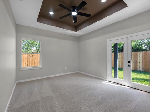 Tiny photo for 5201 Kenilwood Dr Dr #B, Houston, TX 77033 (MLS # 25085147)