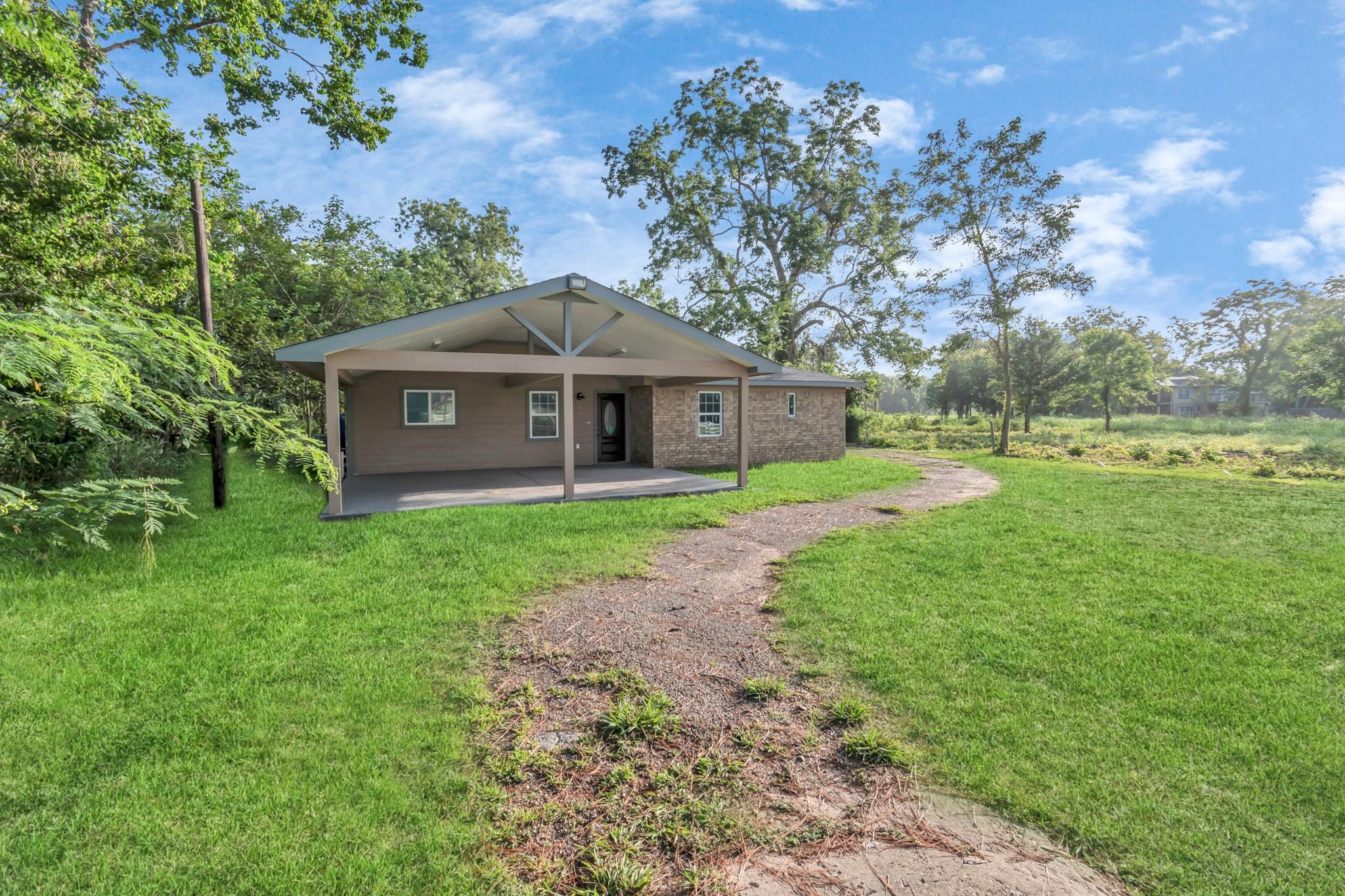 2826 W Fm 1462