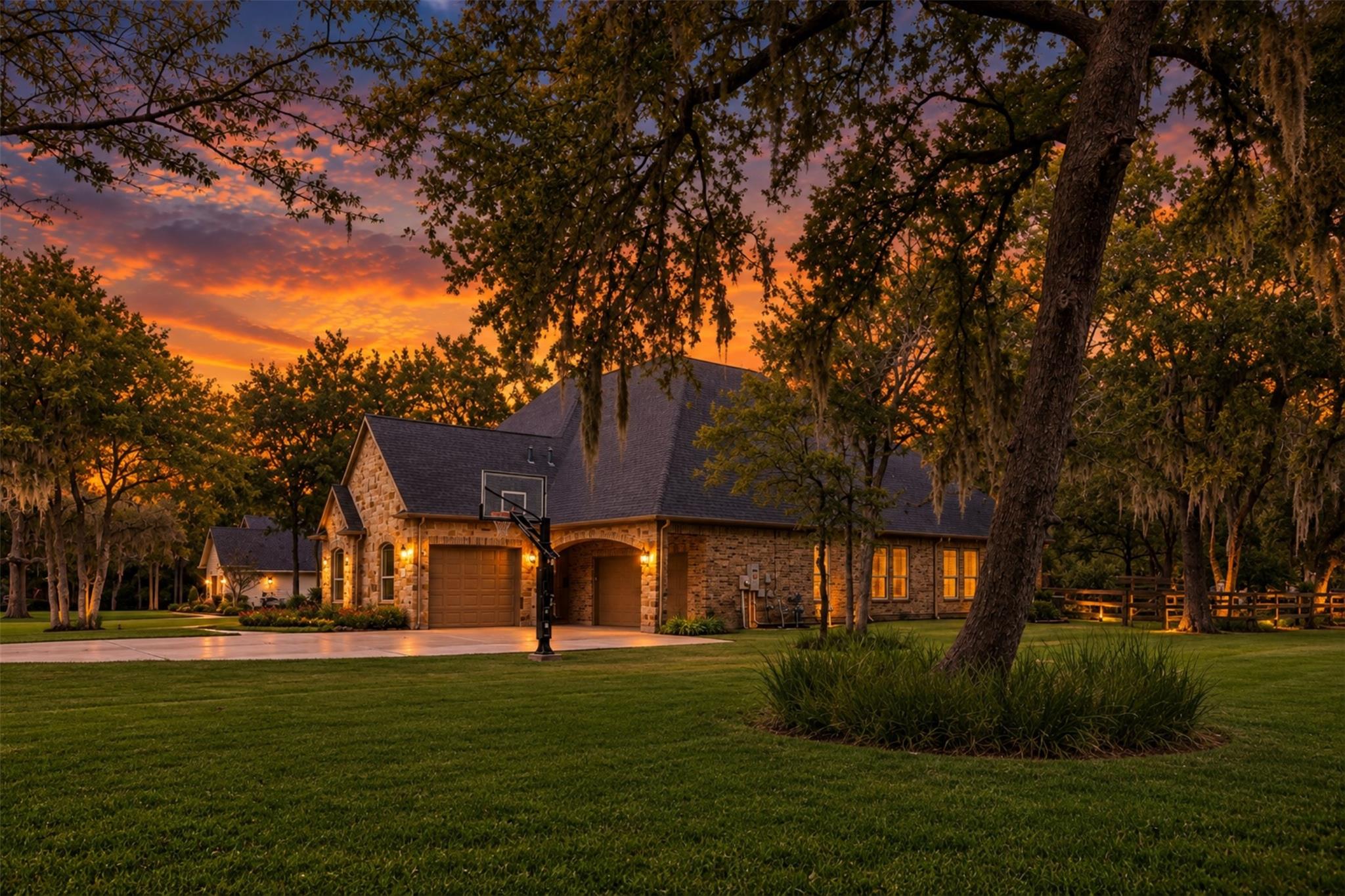 3422 Woodbine Drive